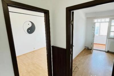 Apartament cu 3 camere decomandat în Central - 3
