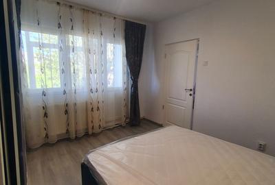 Apartament cu 3 camere decomandat în Podu Roș - 6