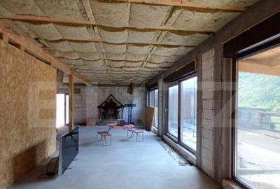 Oportunitate!!! Casa individuala la rosu, 247 mp, Teren 5000 - 8