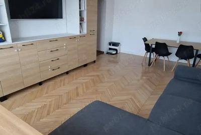 Apartament cu 4 camere decomandat în Central - 2