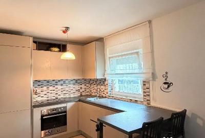 Apartament cu 3 camere semidecomandat în Central - 3