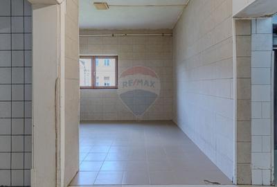 Spatiu comercial de 308mp de inchiriat Spatiu comercial de 308mp de inchiriat - 10