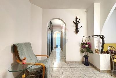 Apartament cu 3 camere, decomandat, pe strada Orsova - confort, eficie - 3