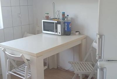 Inchiriez Camera in apartment s6 - 1