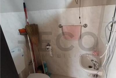 Casă cu 4 camere cu Teren 455 Mp în Sântandrei