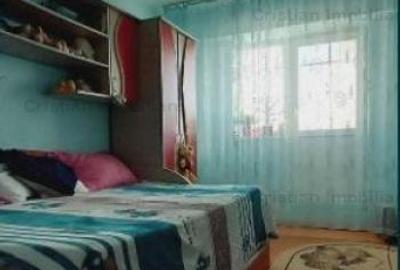 Apartament cu 3 camere decomandat în Calarași 4 - 8