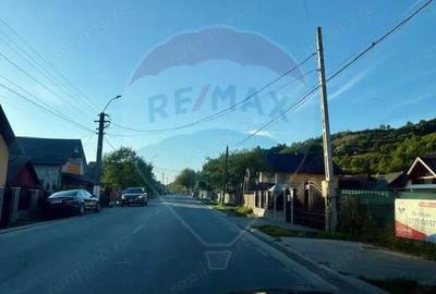 Casa / Vila cu 5 camere de vanzare - 4