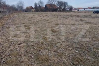 Teren de 867 mp, în Central - 3