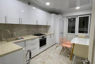 Apartament cu 2 camere decomandat în Apărătorii Patriei