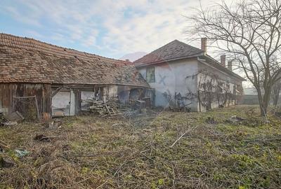 Comision 0%! 2 case Cincu, teren 2134mp, sura & curte libera - 40