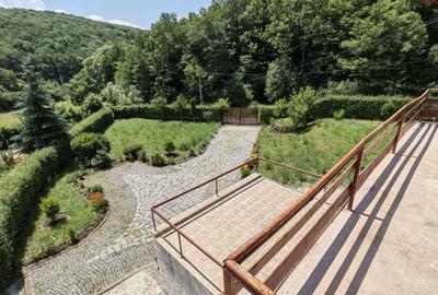 Casa/Vilă  aproape de pădure Vâlcele + 1235 m² teren 160.000 EURO - 3