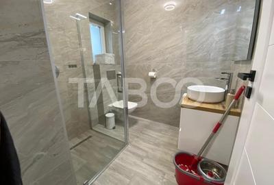 Casa tip duplex complet utilata singur in curte cu loc de parcare - 9