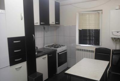 Garsonieră decomandată în Traian