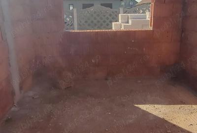 Casă cu Teren 500 Mp în Central - 5