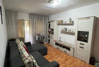 Apartament cu 2 camere decomandat în Exterior Vest