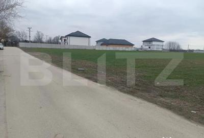 Teren de 7200 mp, în Central - 1