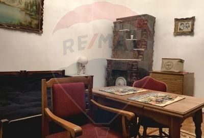 Casă cu 5 camere cu Teren 809 Mp în Central - 16