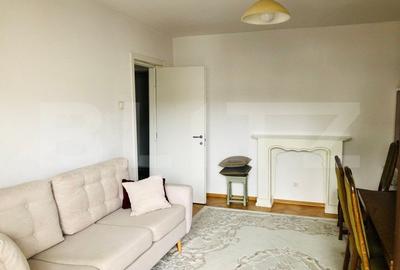 Apartament cu 4 camere decomandat, mobilat în Burdujeni