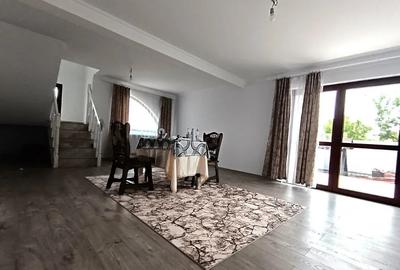 Casă cu 6 camere în Șcheia - 3