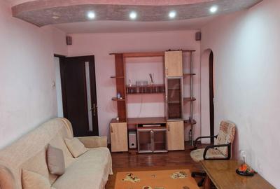 Apartament cu 3 camere decomandat în Ostroveni - 2