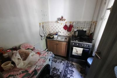 Apartament 3 camere, etajul 2/4, zona Tatarasi - Ateneu - 6