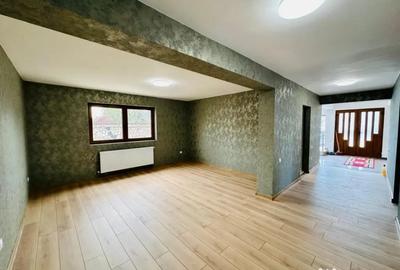 Casă cu 5 camere cu Teren 450 Mp în Central - 7