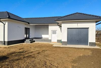 Casă cu 3 camere în Lazuri - 3