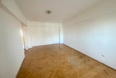 Apartament cu 4 camere decomandat în 13 Septembrie - 2
