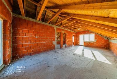 Casă cu 5 camere cu Teren 601 Mp în Frumușeni