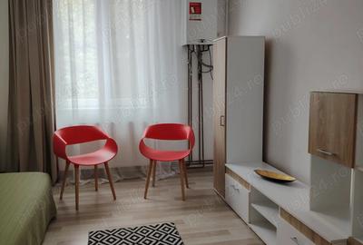 Garsonieră decomandată în Tractorul - 5