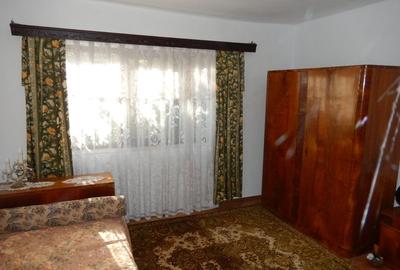 Calugareni-Branistari-casa 4 camere, teren 1965 mp, curent, put, libera,69900 € - 16