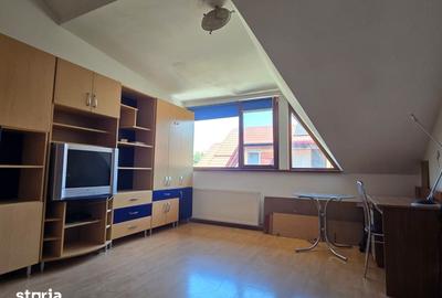 Casă cu 5 camere cu Teren 220 Mp în Central - 2