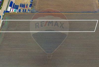 Teren intravilan de 4900 mp, în Sânpetru - 2