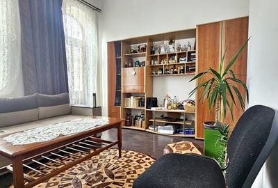 Casă cu 5 camere cu Teren 50 Mp în P-ța Ovidiu - 1