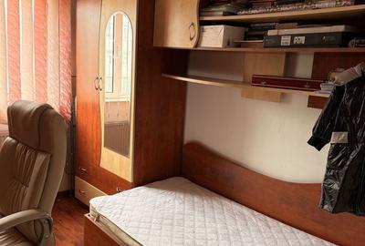 Apartament cu 3 camere semidecomandat în Brazda lui Novac