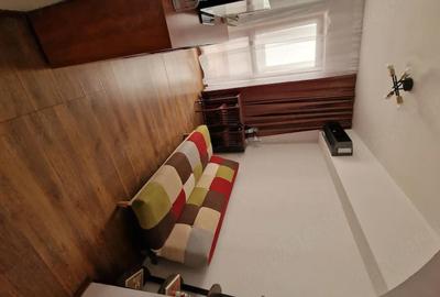 Apartament cu 3 camere decomandat în Obor - 9