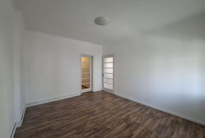 Apartament cu 3 camere circular în Capitale - 3