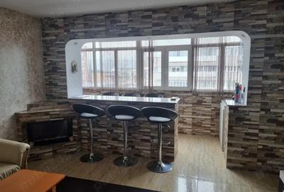 Inchiriez Apartament 2 camere Ultracentral, Str Unirii, bl 6 - 1