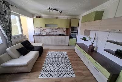 Str. Florilor (ultracentral) - ap. cu 3 camere, balcon, finisat - 2