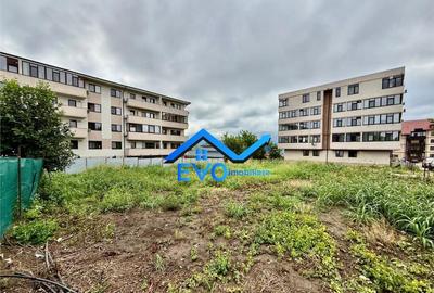 Teren intravilan de , cu PUZ in lucru si autorizatie pentru - 1