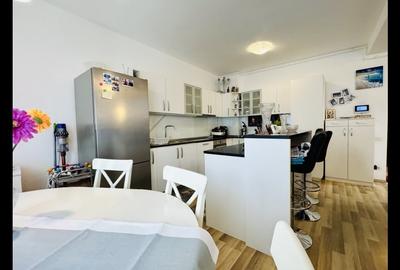 Vila cu 10 camere, curte de 1000 mp, 2 garaje, stradă fără blocuri, Sisești lâng - 3