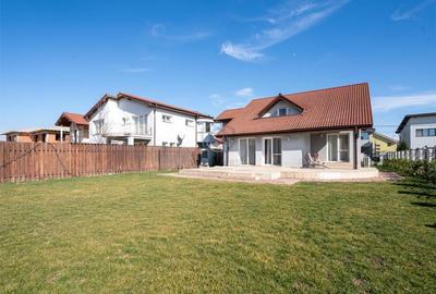 Vila Grigorescu, 4 camere, 3 bai, la asfalt, - 1