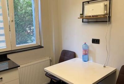 Apartament cu 3 camere semidecomandat, mobilat în Tineretului - 2
