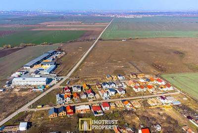 Casă cu Teren 300 Mp în Tisa - 1