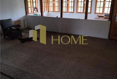 Casă cu 4 camere cu Teren 11250 Mp în Teișani - 7