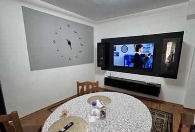 Casă cu 3 camere cu Teren 1650 Mp în Piața Centrală - 1