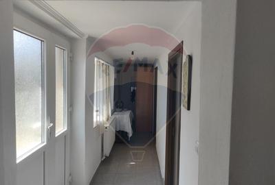 Casa / Vila cu 5 camere de vanzare - 6