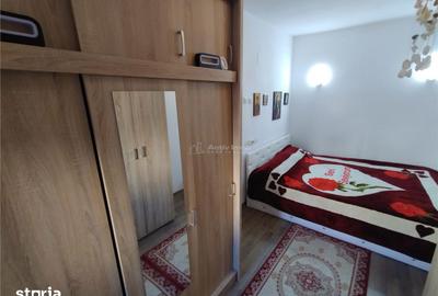 Apartament cu 3 camere semidecomandat în Central - 4