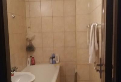 Apartament cu 3 camere decomandat în Vitan - 8