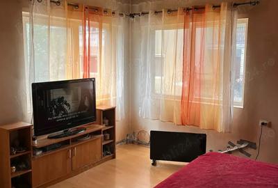 Vand casa cu etaj si teren - 6